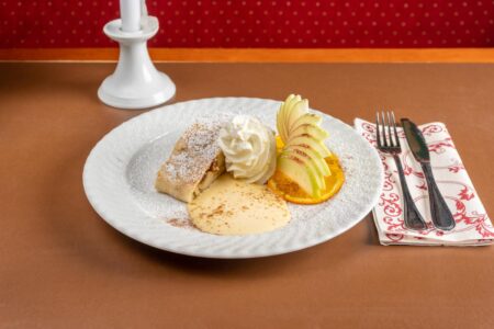 Gasthaus Julchen Hoppe - Foto deutsche Küche apfelstrudel
