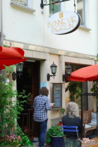 Bonne Vie cafe von aussen