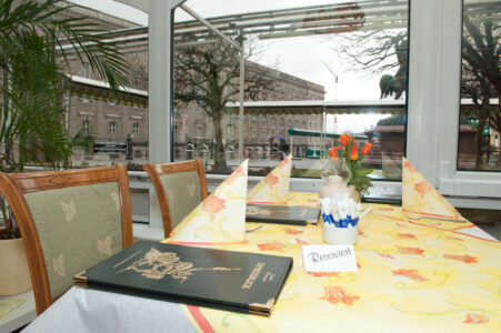 Spreeblick tisch im wintergarten