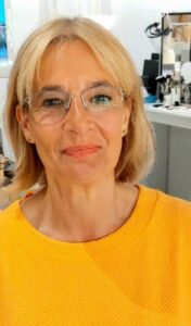 Foto einer Kundin nach Make-Up