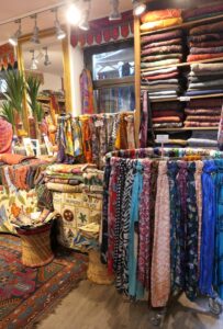 kashmir boutique bunte tücher