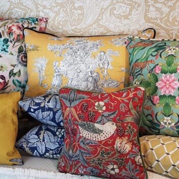 fröhlich wohnen bunte kissen