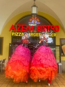 azem bistro tänzerinnen bei der eröffnungsfeier