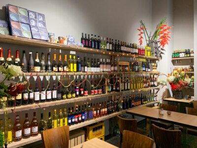 cafe daisies weinregal