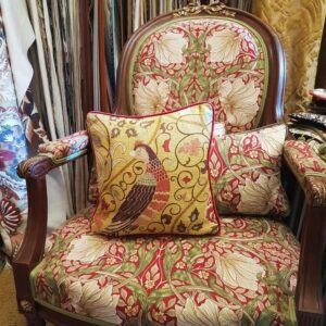 restaurierter stuhl bei Raumausstatter fröhlich wohnen in Berlin-Mitte