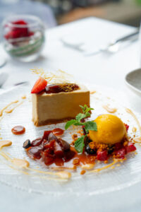 dessert im Restaurant Moon Exquisite in Berlin Mitte