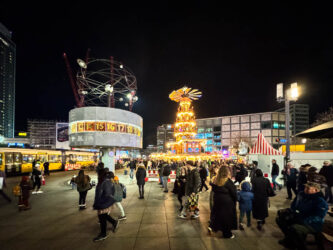 Weihnachtsmarkt am Alexanderplatz Weihnachtsmarkt am Alexanderplatz